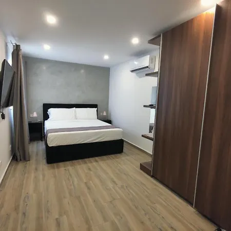 F2 Old Theatre - Centre Of & Mdina Apartman